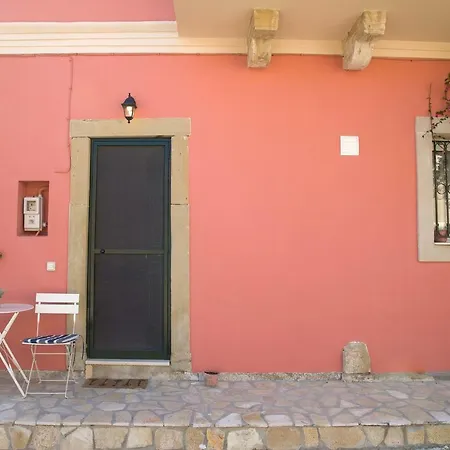 Mara's Traditional Tatil Evi